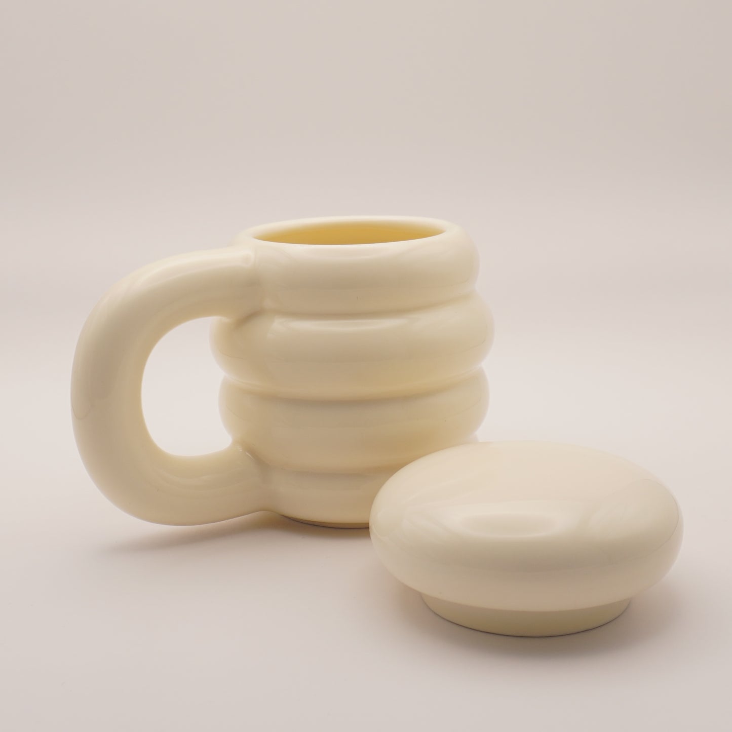 Unique Wavy Ceramic Mug with Lid, 300ml 10oz